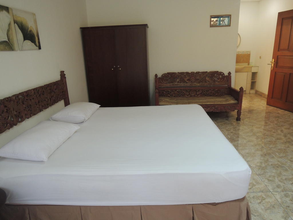 ג'קרטה Rumah Polonia Guest House מראה חיצוני תמונה