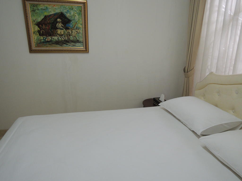 ג'קרטה Rumah Polonia Guest House חדר תמונה