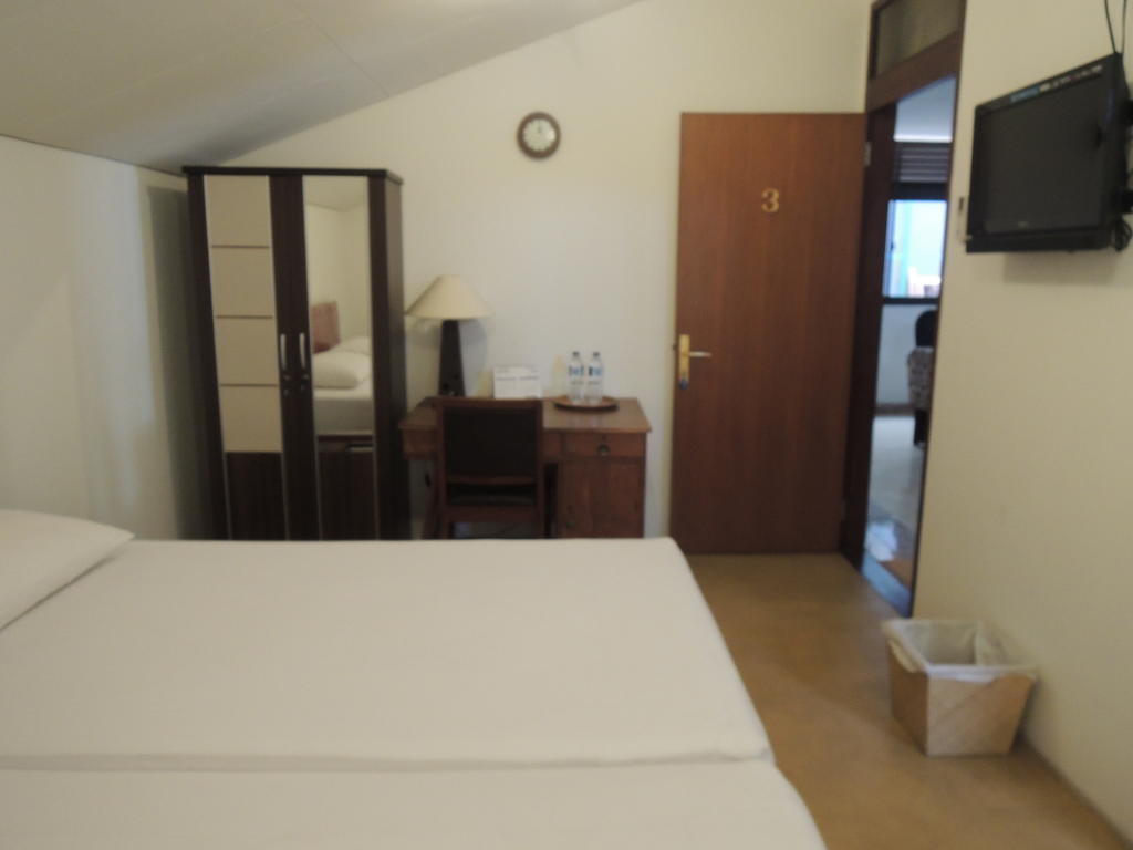 ג'קרטה Rumah Polonia Guest House חדר תמונה