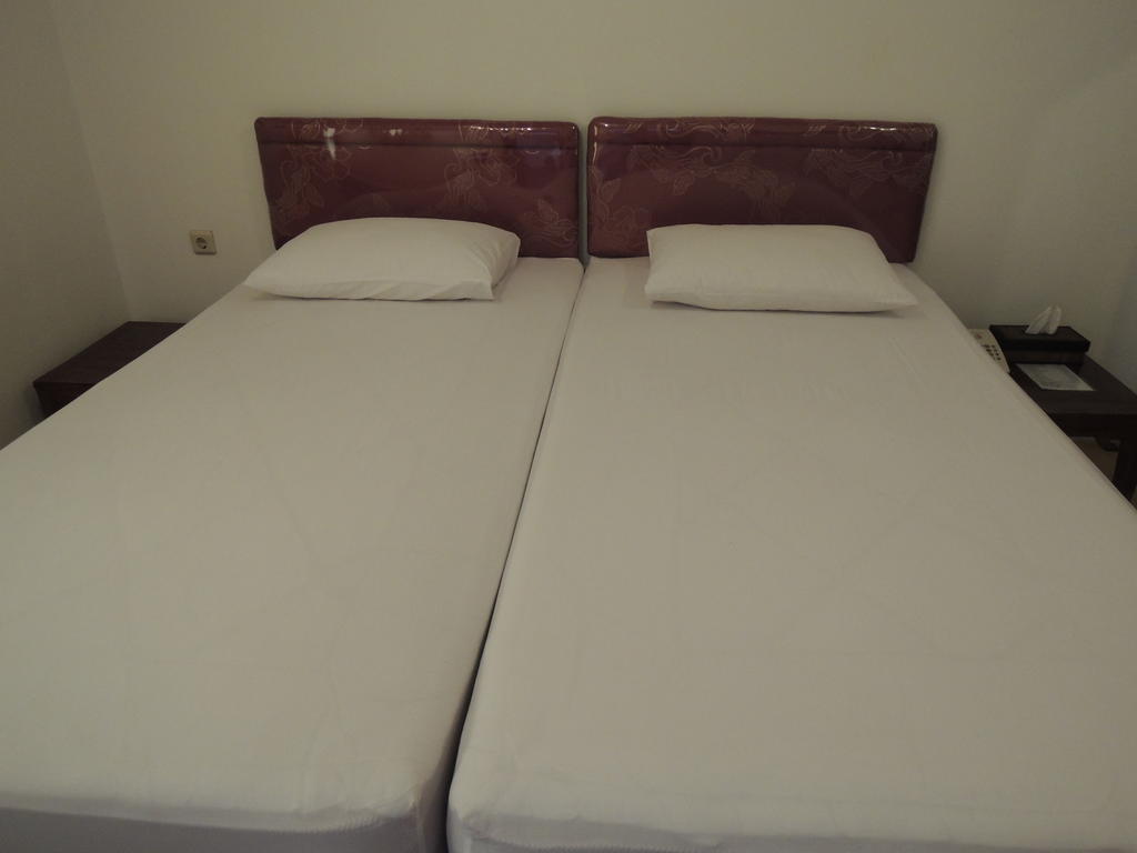 ג'קרטה Rumah Polonia Guest House חדר תמונה