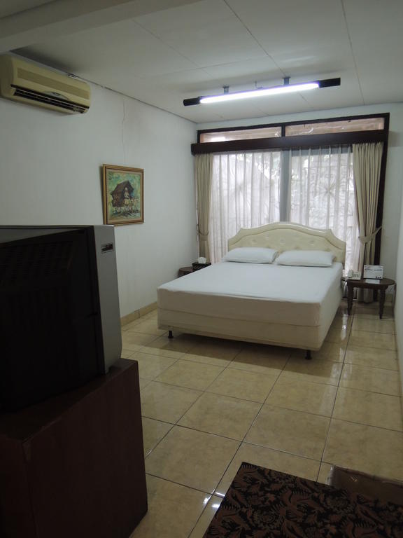 ג'קרטה Rumah Polonia Guest House מראה חיצוני תמונה