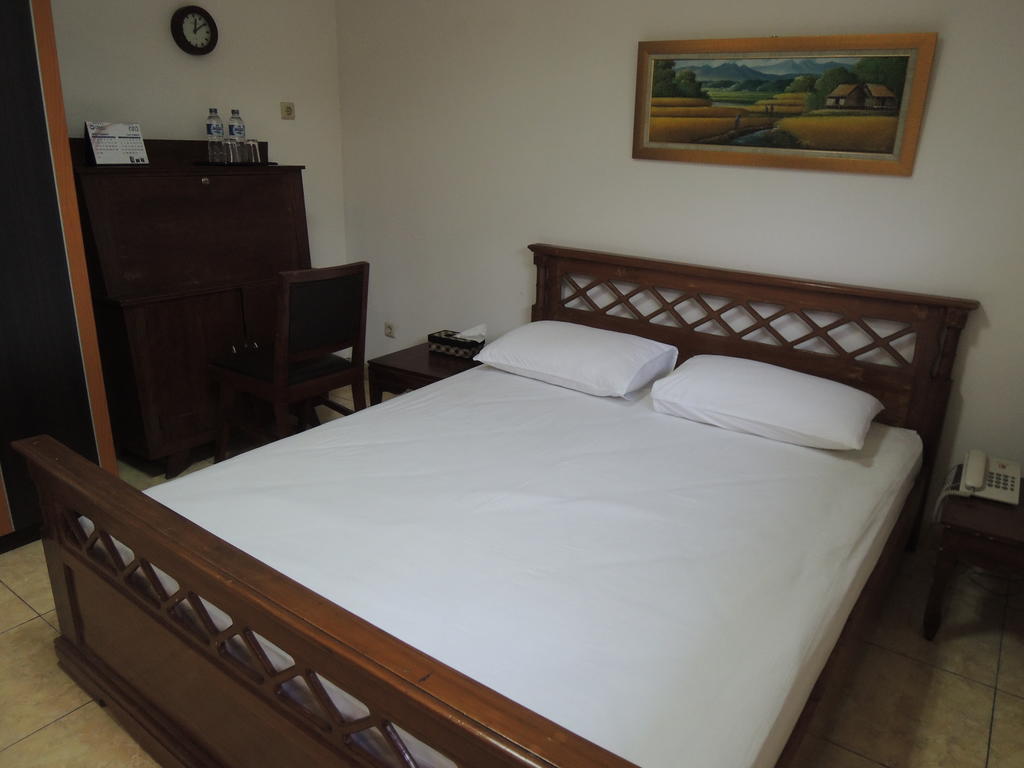 ג'קרטה Rumah Polonia Guest House חדר תמונה
